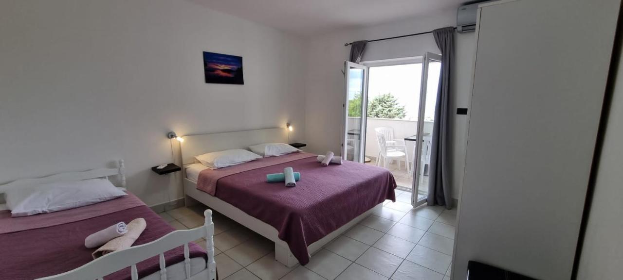 Apartment La Playa